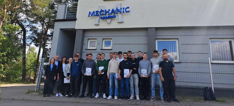 Wizyta studentów WBMiL w firmie Mechanic System
